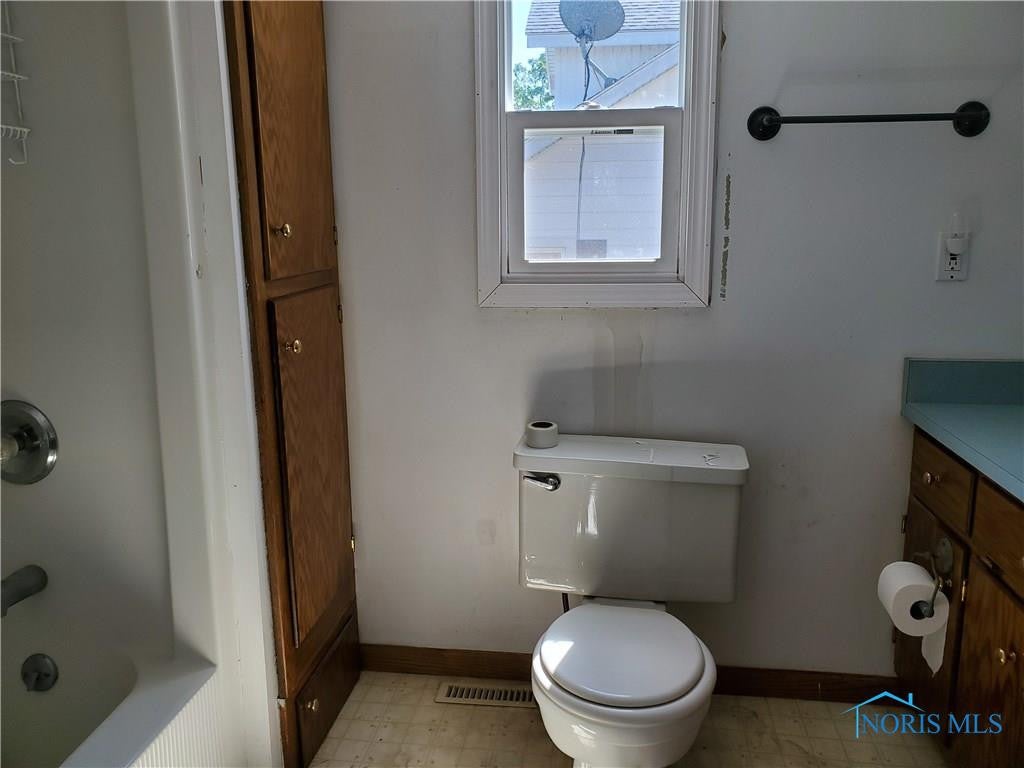 87 Erie Beach Road Lakeside Marblehead, OH 43440 - Photo 10 of 15 Gallery Image 10