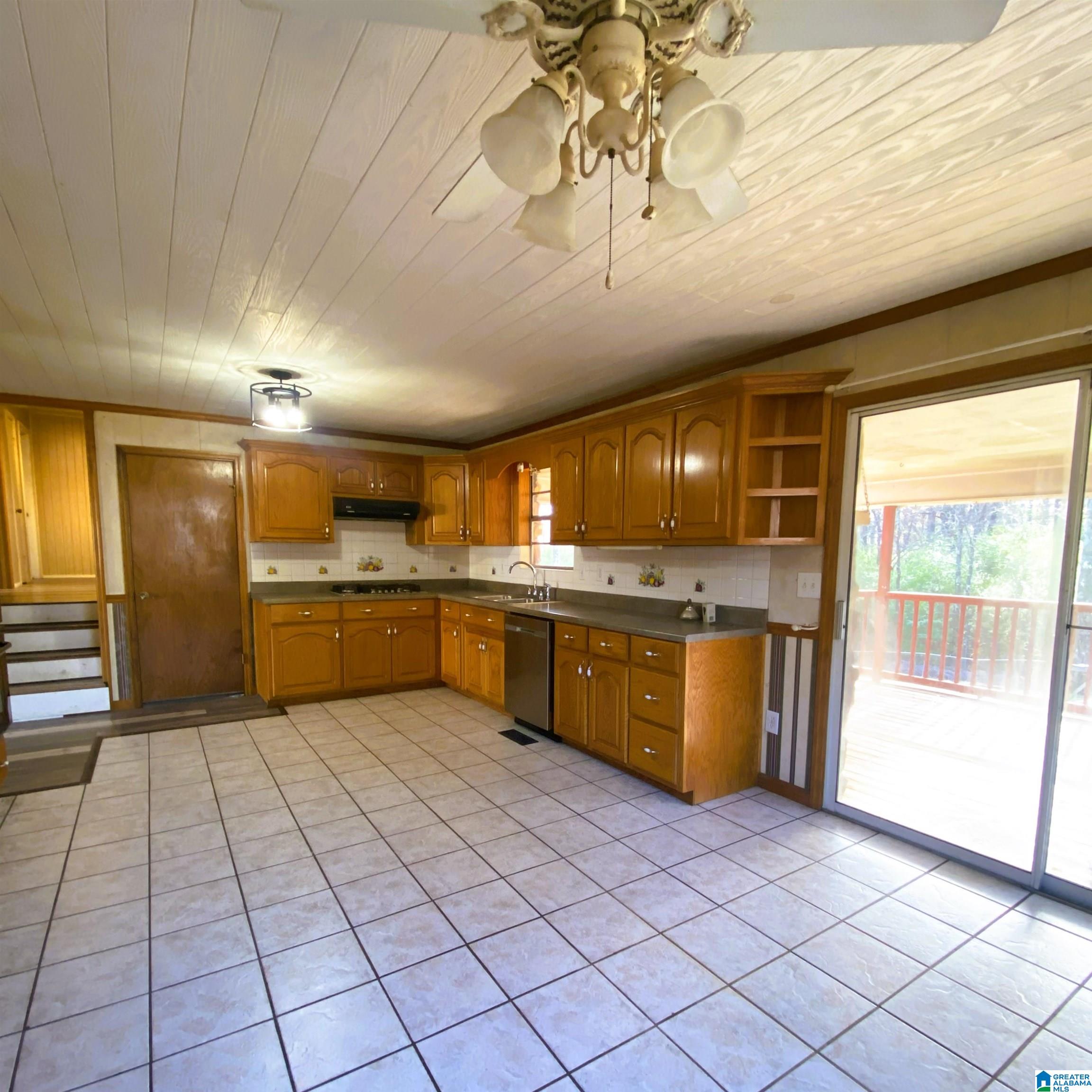 125 County Road 9 Hayden, AL 35079 - Photo 9 of 31