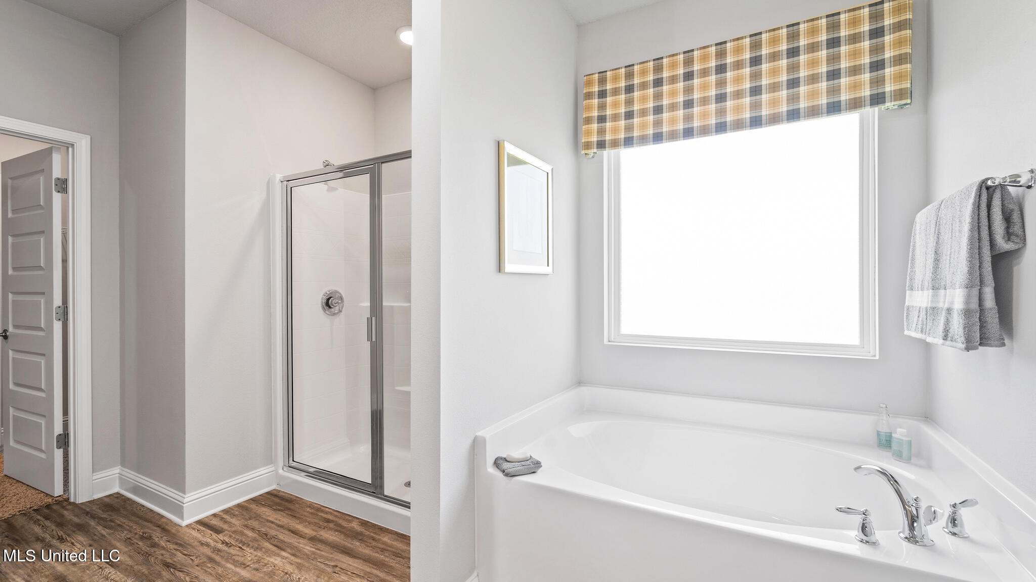 14207 Quill Avenue Biloxi, MS 39532 - Photo 18 of 20 Primary Bathroom