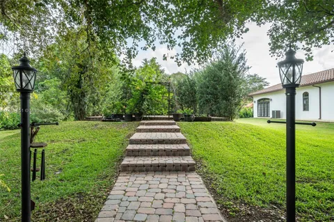 $3,699,000 | 18951 Southwest 53rd Street, Southwest Ranches, FL 33332