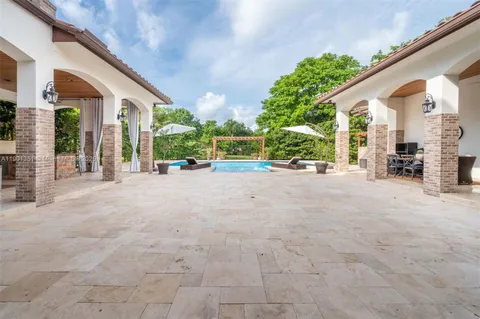 a view of front door and porch