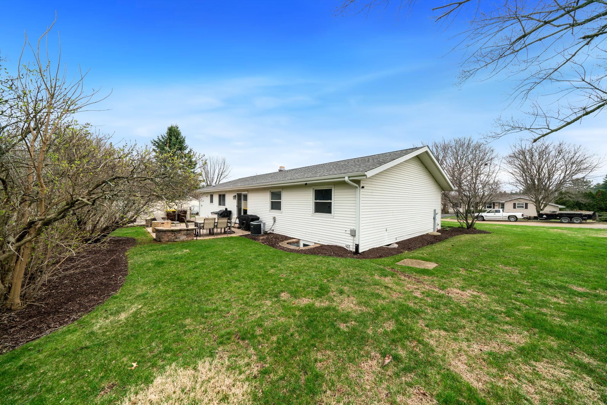 109 13th Street Oregon, IL 61061 - Photo 38 of 44 a view of a backyard of the house