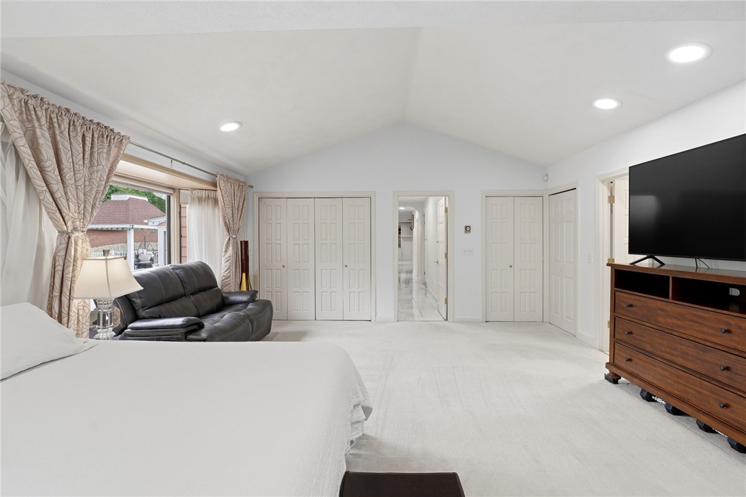 125 Old Mendon Road Cumberland, RI 02864 - Photo 12 of 40