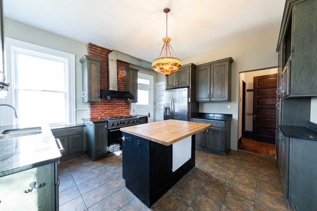 114 Biddle Avenue Wilkinsburg, PA 15221 - Photo 12 of 25