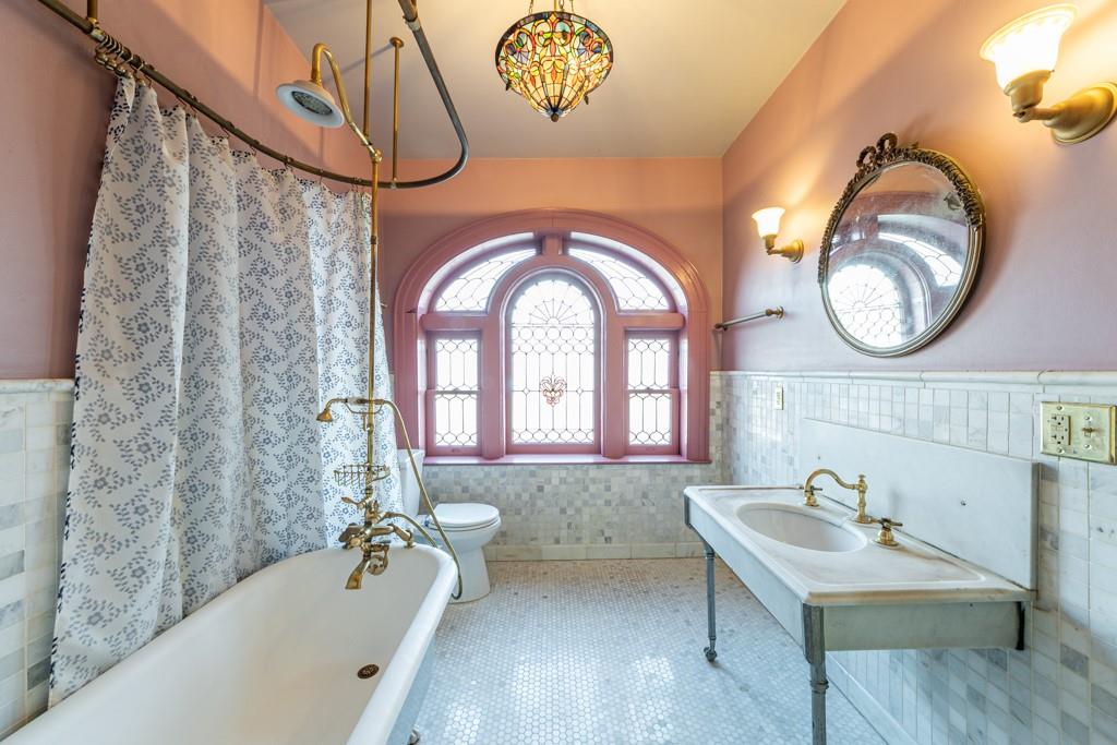 114 Biddle Avenue Wilkinsburg, PA 15221 - Photo 18 of 25