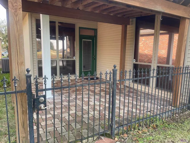 $299,000 | 6029 Courtyard Drive, Gonzales, LA 70737