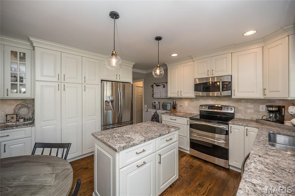 925 Camargo Drive Ballwin, MO 63011 - Photo 21 of 55