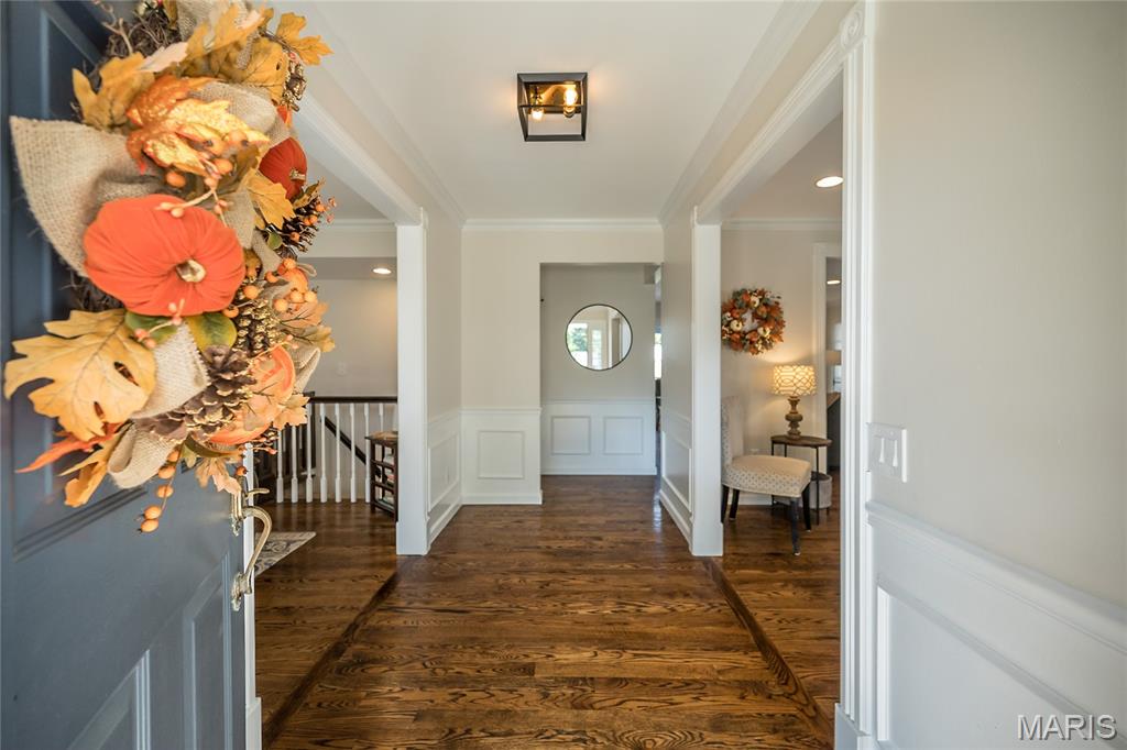 925 Camargo Drive Ballwin, MO 63011 - Photo 4 of 55