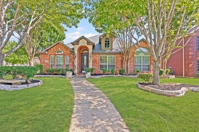 $2,950 | 1899 Kings View Drive, Frisco, TX 75036