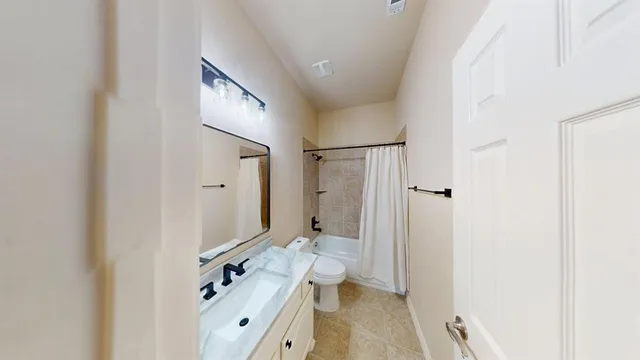 $2,950 | 1899 Kings View Drive, Frisco, TX 75036