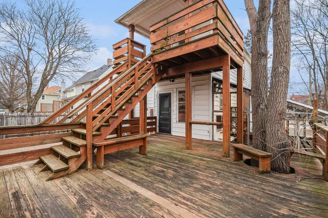 $199,900 | 919 Clay Street, Woodstock, IL 60098