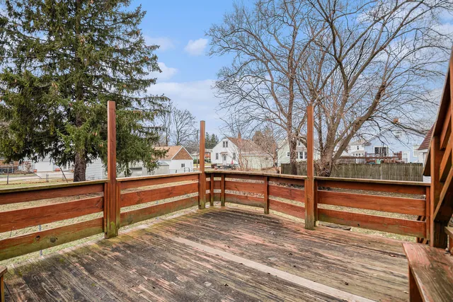 $199,900 | 919 Clay Street, Woodstock, IL 60098