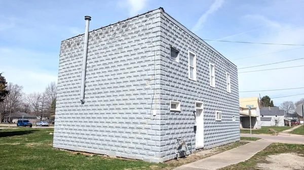 $109,900 | 1745 East Market Street, Huntington, IN 46750