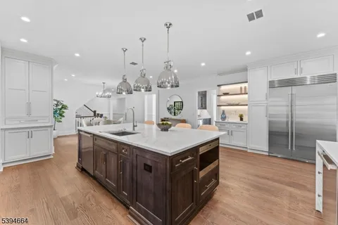 $5,500,000 | 330 Hartshorn Drive, Short Hills, NJ 07078