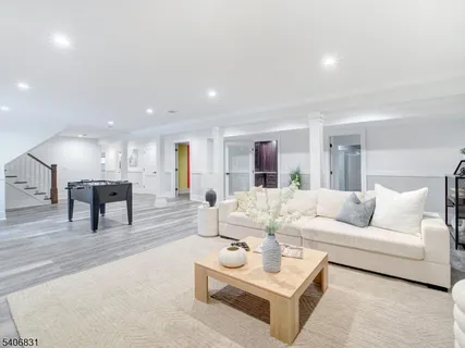 $5,500,000 | 330 Hartshorn Drive, Short Hills, NJ 07078