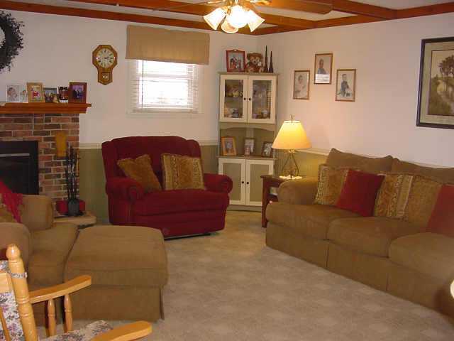 6083 Dakar Road East Westerville, OH 43081 - Photo 3 of 5