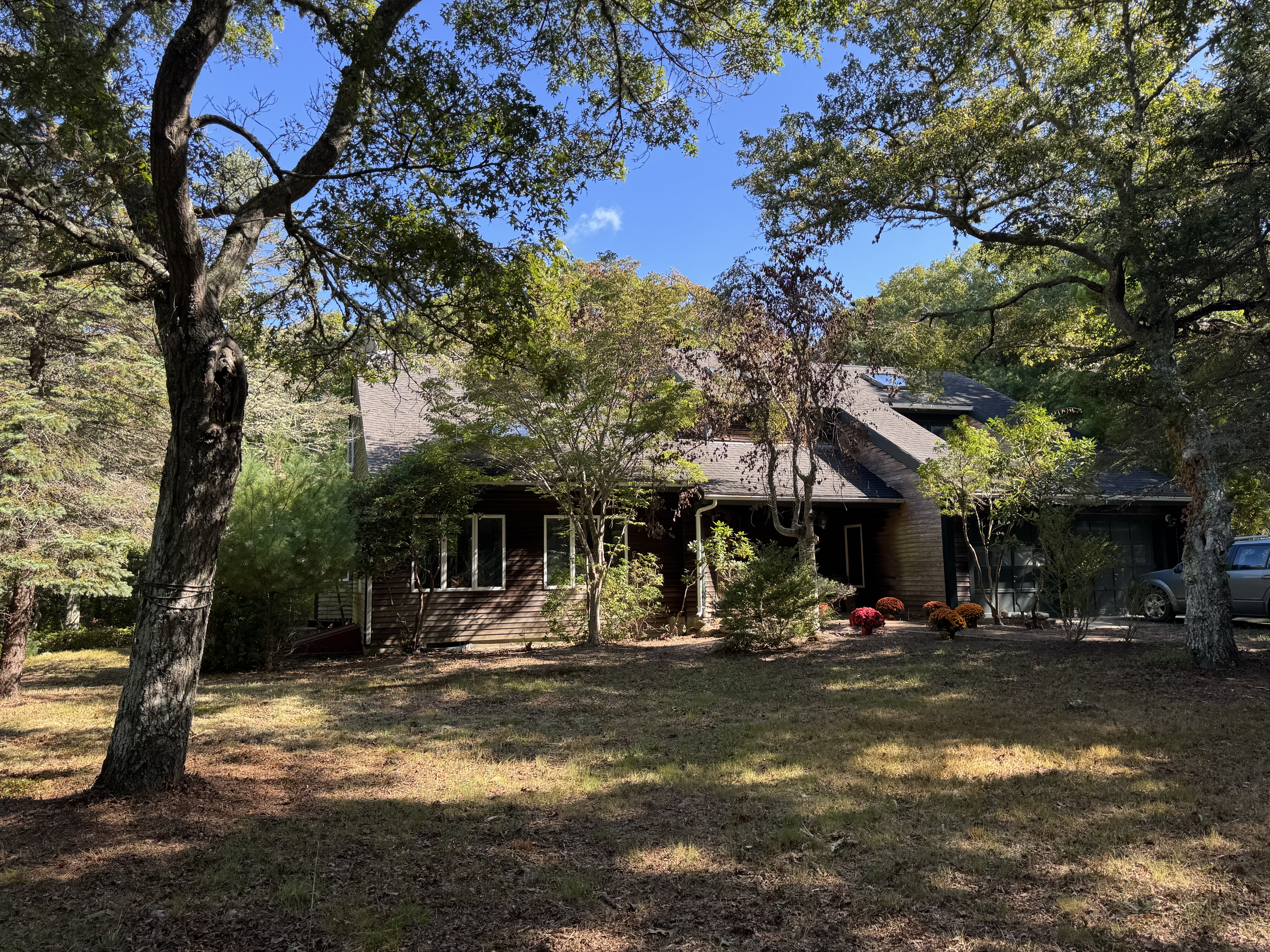 20 Brook Hollow Road West Tisbury, MA 02568 - Photo 7 of 33 a front view of a building with street