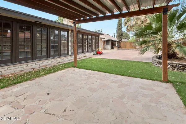 $375,000 | 4953 Vista Grande Circle, El Paso, TX 79922