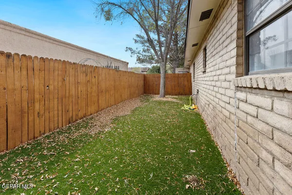 $375,000 | 4953 Vista Grande Circle, El Paso, TX 79922