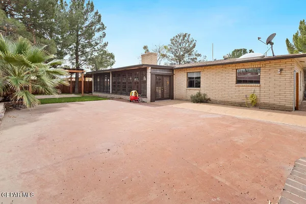 $375,000 | 4953 Vista Grande Circle, El Paso, TX 79922