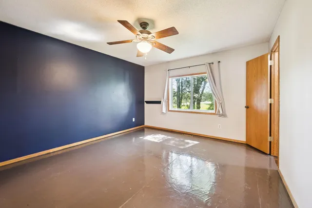 $2,995 | 11819 West River Road, Champlin, MN 55316