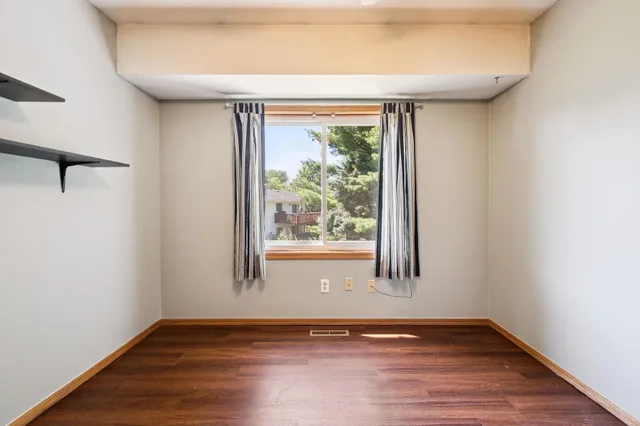 $2,995 | 11819 West River Road, Champlin, MN 55316