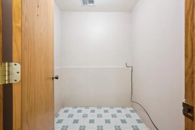 $2,995 | 11819 West River Road, Champlin, MN 55316