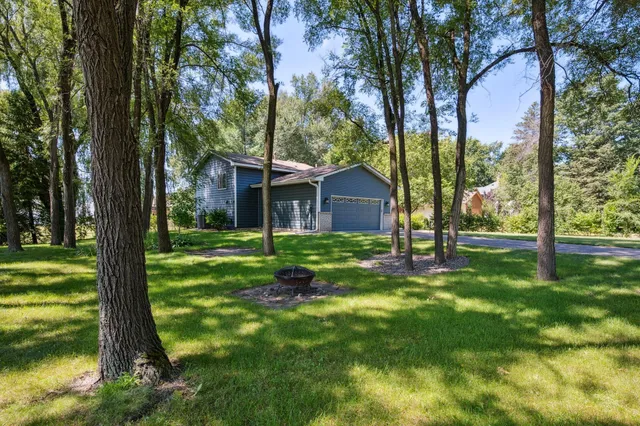 $2,995 | 11819 West River Road, Champlin, MN 55316