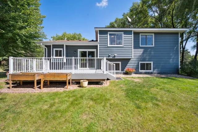 $2,995 | 11819 West River Road, Champlin, MN 55316