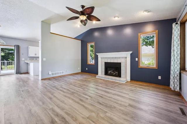 $2,995 | 11819 West River Road, Champlin, MN 55316