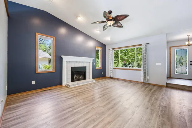 $2,995 | 11819 West River Road, Champlin, MN 55316