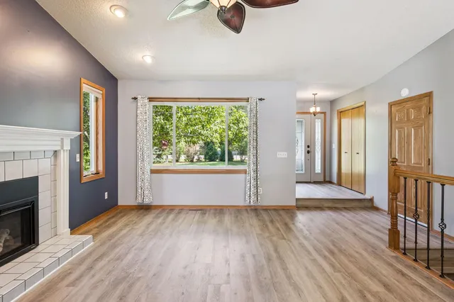 $2,995 | 11819 West River Road, Champlin, MN 55316