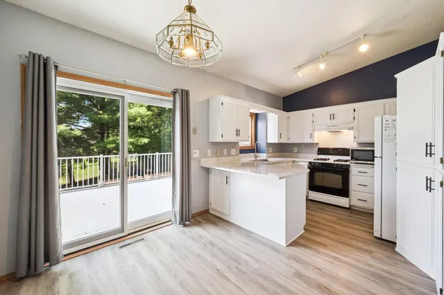 $2,995 | 11819 West River Road, Champlin, MN 55316