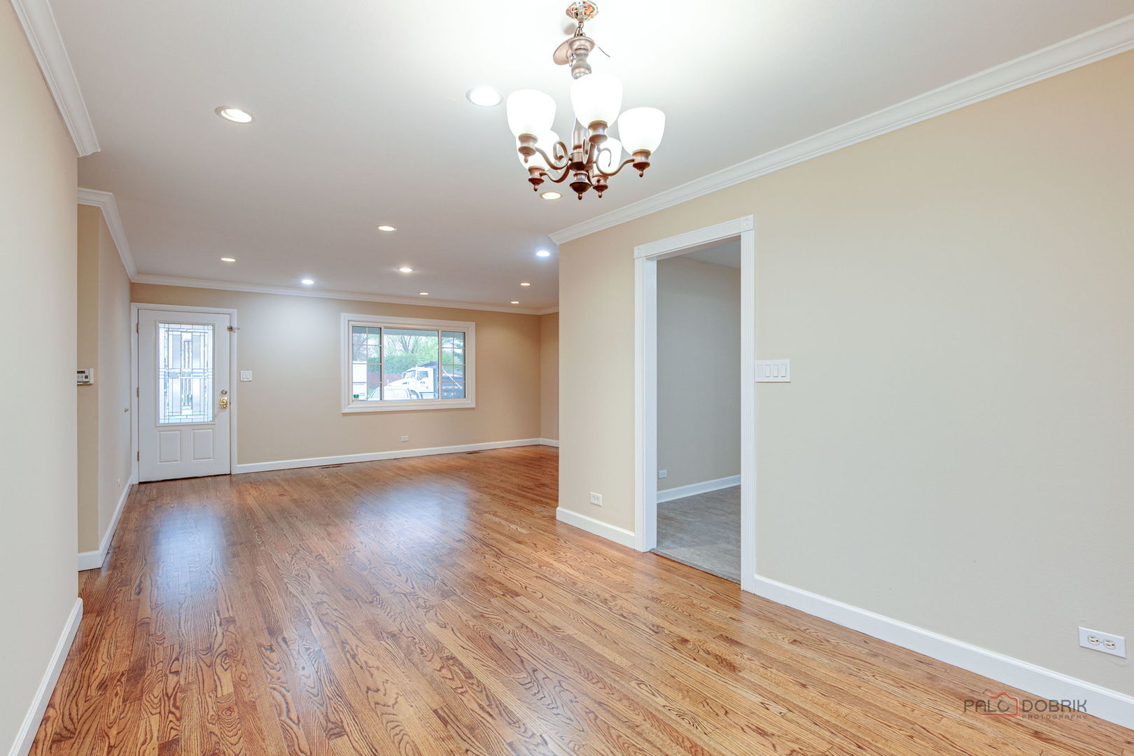 899 Bernard Drive Buffalo Grove, IL 60089 - Photo 11 of 36