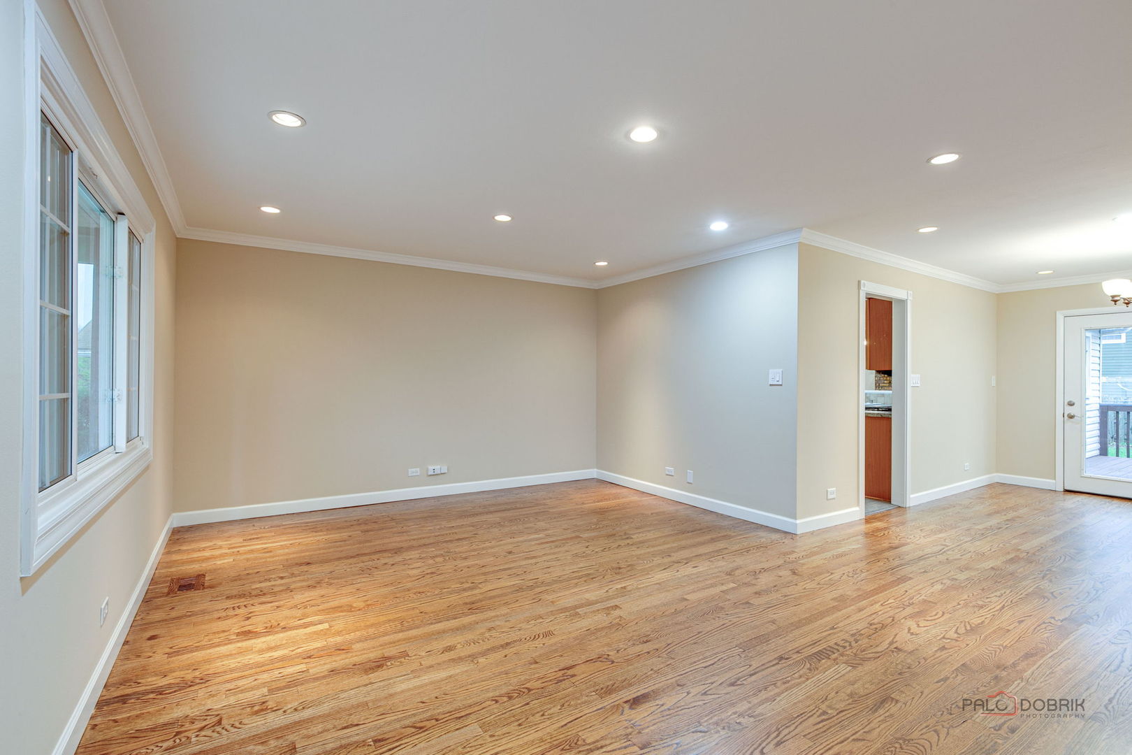 899 Bernard Drive Buffalo Grove, IL 60089 - Photo 7 of 36