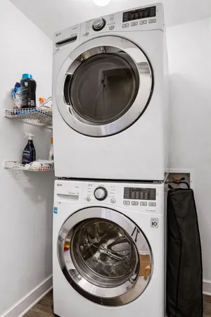 $4,950 | 26 East 14th Place, Unit 14W, Chicago, IL 60605