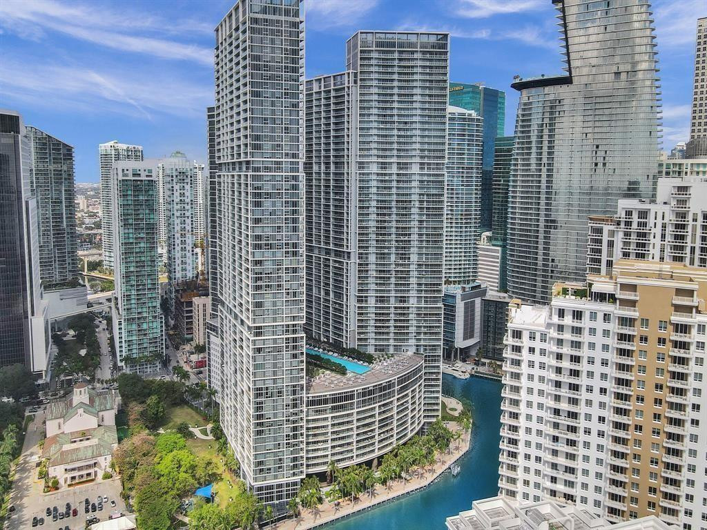 465 Brickell Avenue, Unit 2706 Miami, FL 33131 - Photo 26 of 26 Photo 26