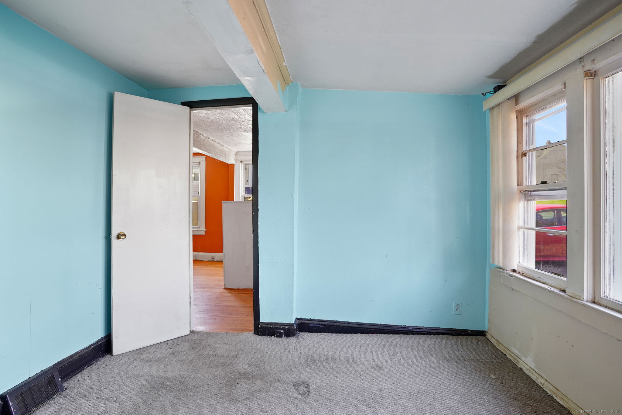 73 Carlson Avenue Bridgeport, CT 06606 - Photo 14 of 29