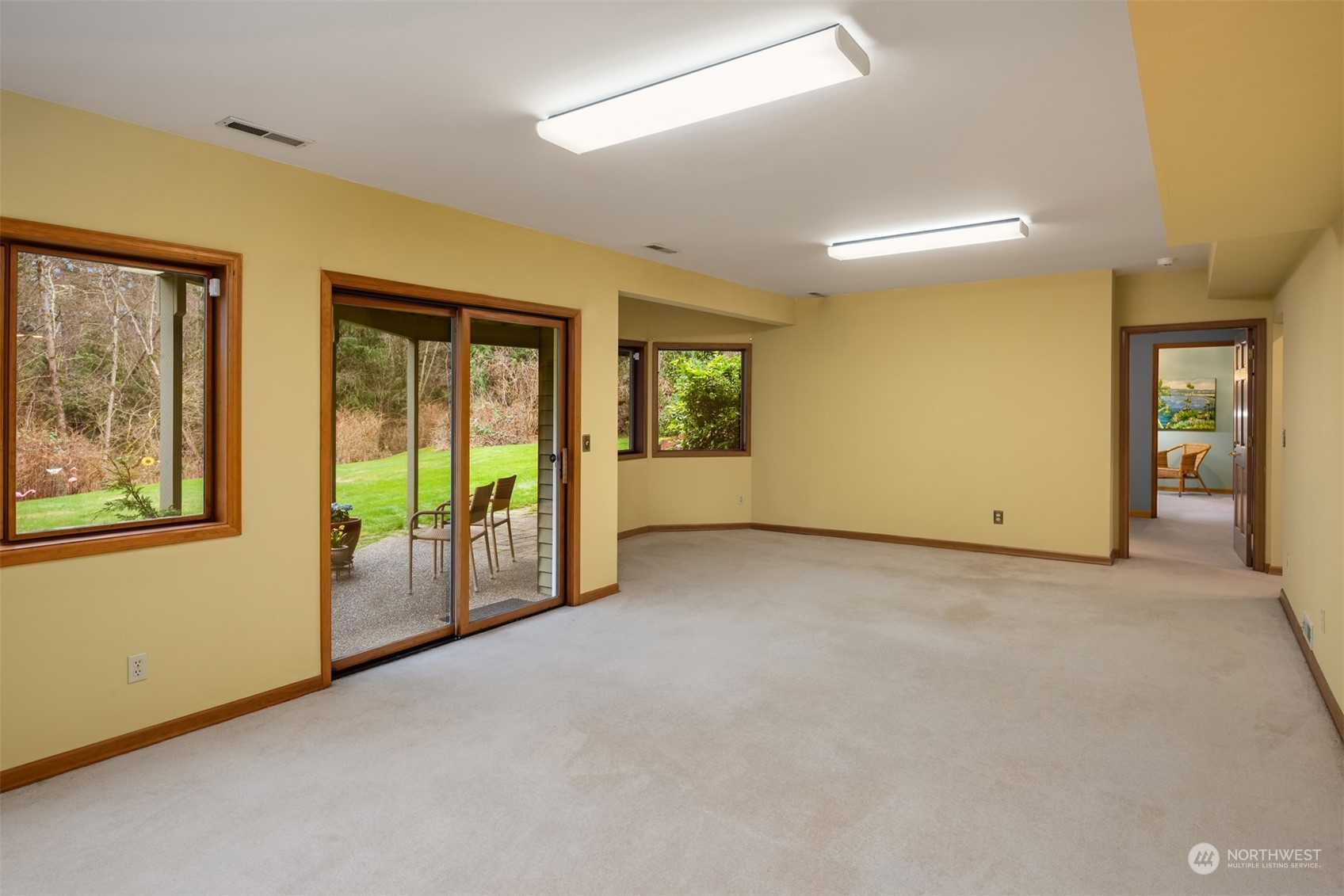 21121 50th Drive Southeast Bothell, WA 98021 - Photo 21 of 38 an empty room with windows
