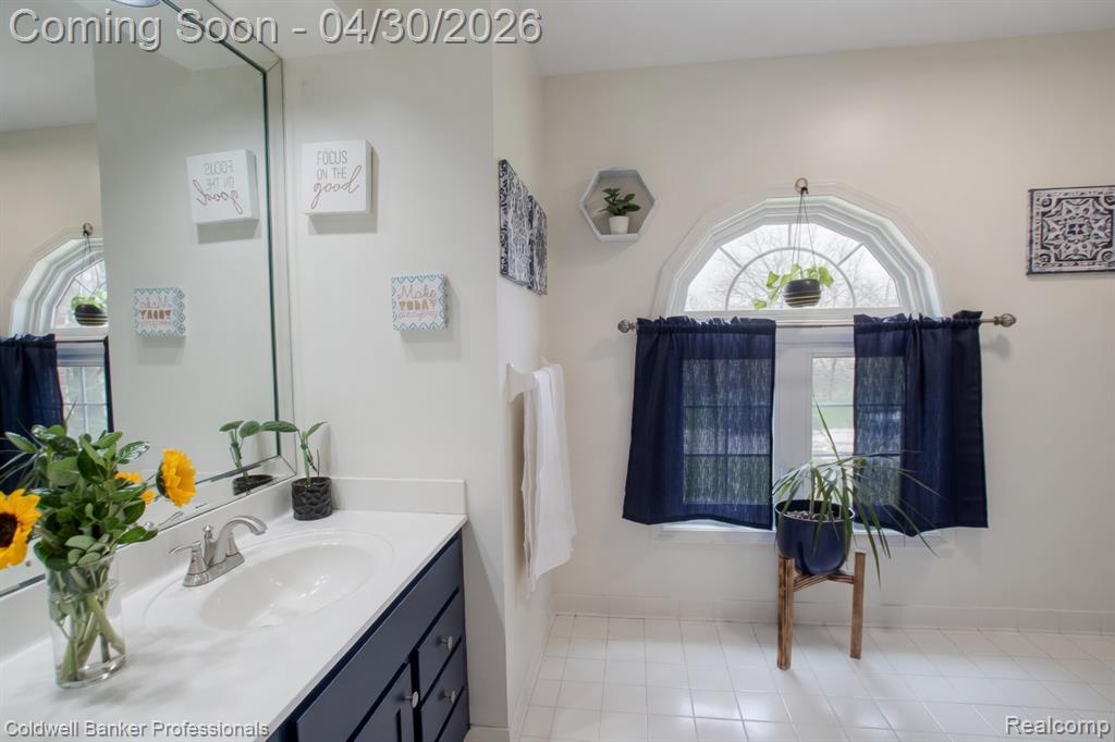 1345 Kings Pointe Road Grand Blanc, MI 48439 - Photo 58 of 82 Gallery Image 58