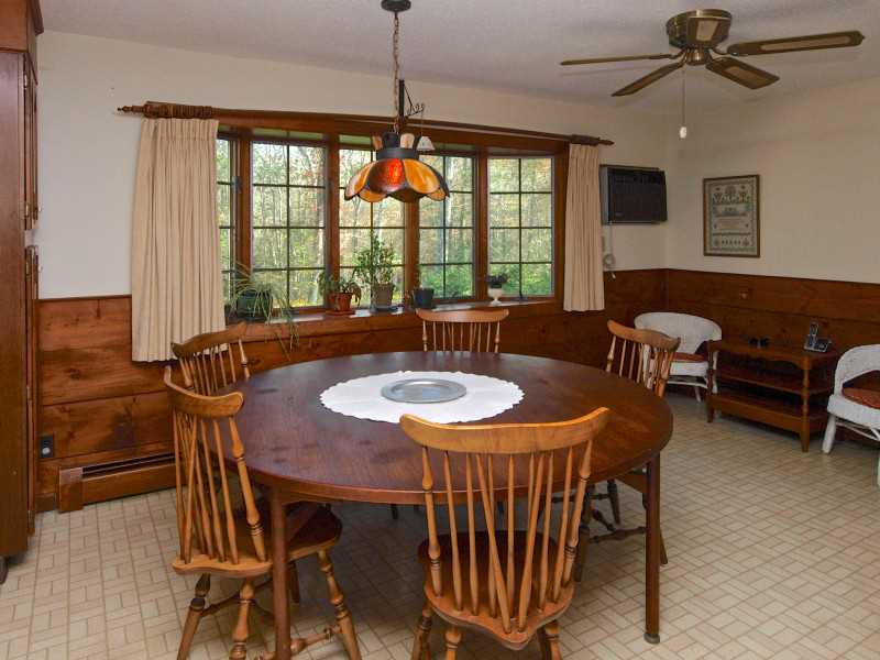 454 Ten Rod Road Exeter, RI 02822 - Photo 8 of 25 Kitchen.