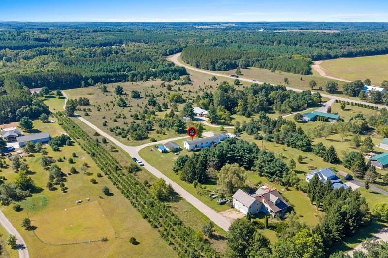 N1565 Lyman Road Waupaca, WI 54981 - Photo 11 of 36 Gallery Image 11