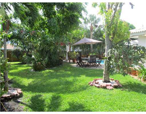 901 Northwest 16th Terrace Boca Raton, FL 33486 - Photo 14 of 25 BACKYARD/GARDEN