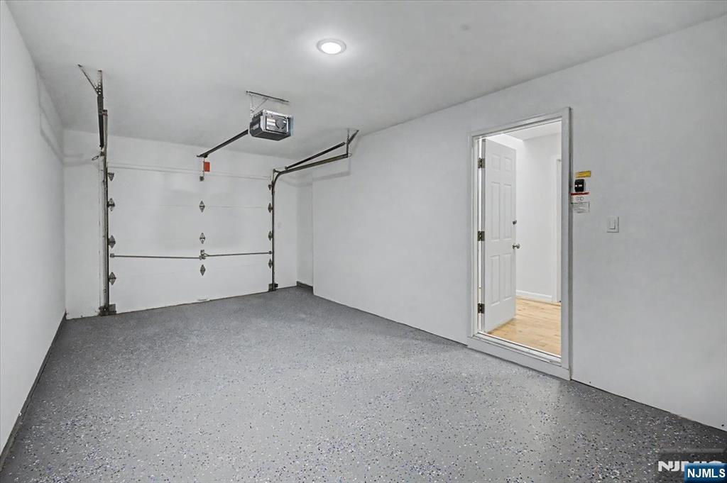 599 Apache Court Mahwah, NJ 07430 - Photo 22 of 25