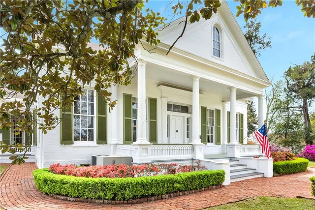 $1,285,000 | 701 North Union Street, Natchez, MS 39120