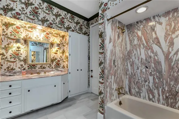 $1,285,000 | 701 North Union Street, Natchez, MS 39120