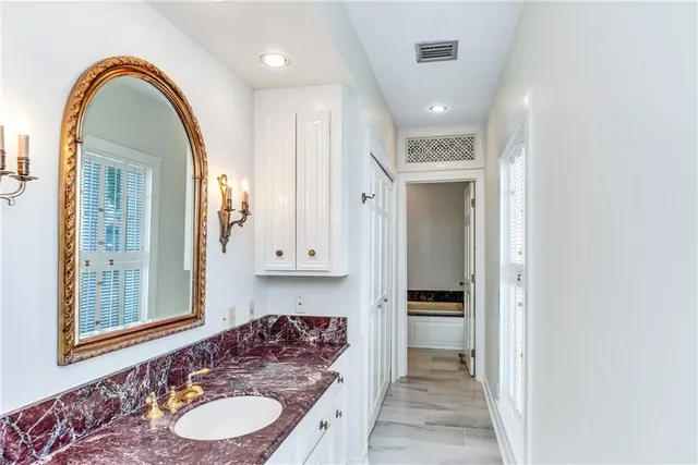 $1,285,000 | 701 North Union Street, Natchez, MS 39120