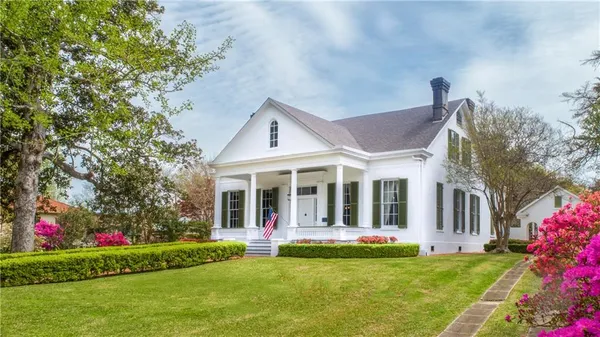 $1,285,000 | 701 North Union Street, Natchez, MS 39120