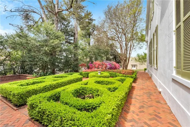 $1,285,000 | 701 North Union Street, Natchez, MS 39120