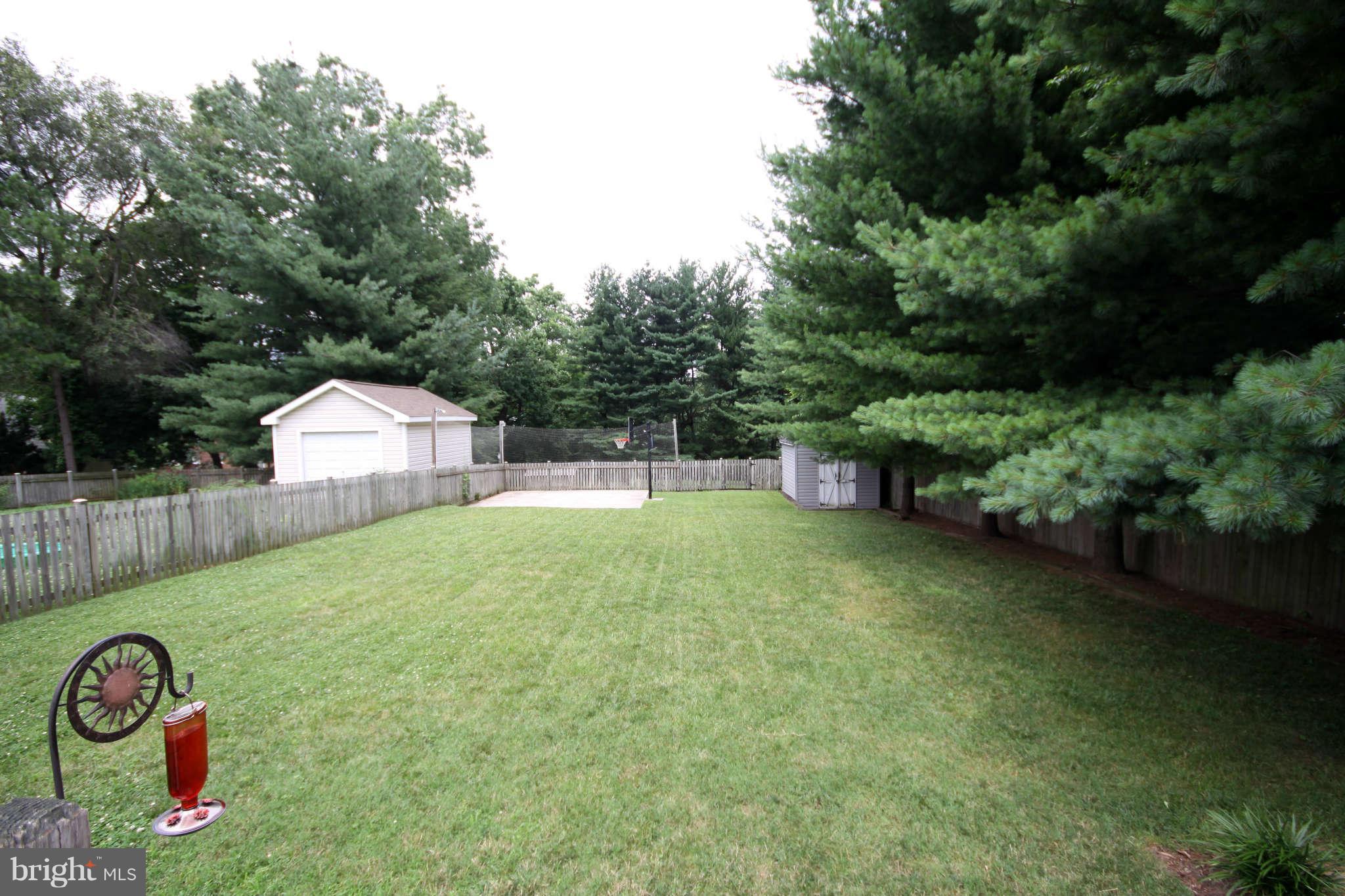 603 Academy Road Baltimore, MD 21228 - Photo 27 of 30 a view of outdoor space and yard